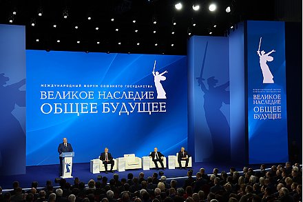 Держаться за память, вцепившись зубами. Почему ­­Президент Александр ­­Лукашенко так часто обращается к теме исторической памяти