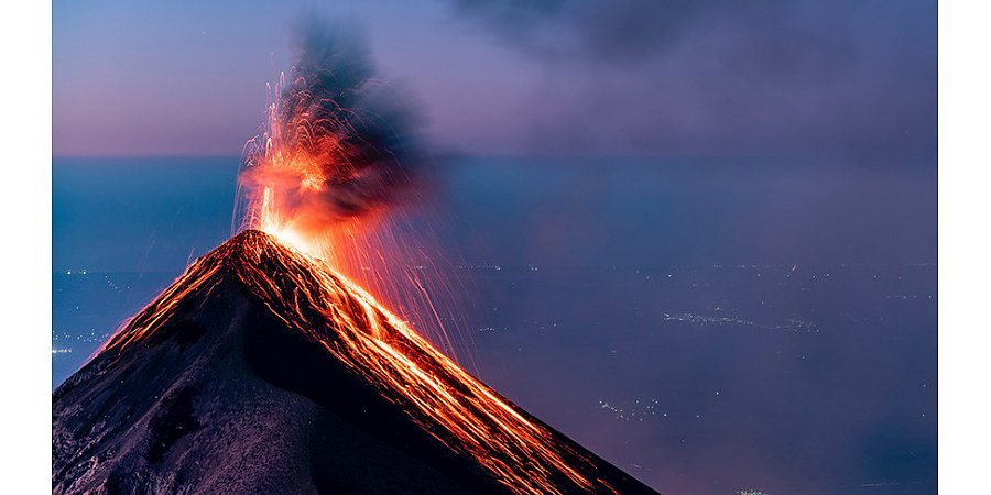 На Гавайях началось извержение крупнейшего в мире вулкана Мауна-Лоа