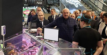 Александр Лукашенко призвал "не бросаться на заморское". Что имел в виду Президент и при чем тут фермеры?