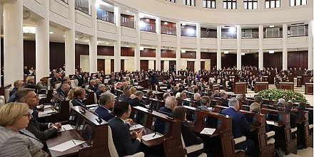 Александр Лукашенко высказался за увеличение срока полномочий депутатов в Беларуси
