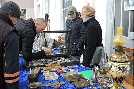В Гродно на «Ярмарке старины» продают, покупают и выменивают