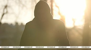 Не закрывать долги, не поддаваться шантажу. Психолог дал советы родственникам игроманов