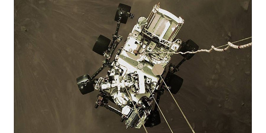 Планетоход Perseverance впервые проехал по поверхности Марса
