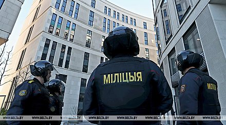 Александр Лукашенко: сотрудники Департамента охраны МВД демонстрируют примеры доблести, мужества и истинного патриотизма