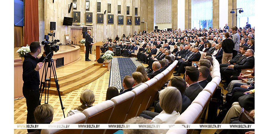 Гусаков: белорусская наука стремится идти в ногу с мировыми трендами и предлагает передовые разработки