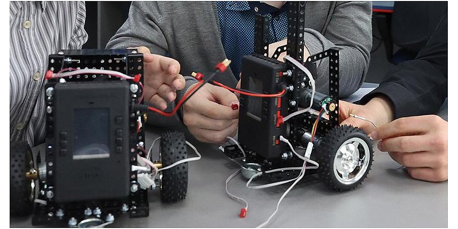 Робототехника, дизайн, природопользование. У школьников появятся новые факультативы