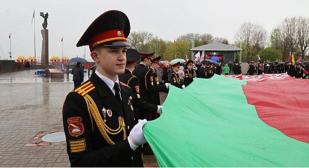 Александр Лукашенко в Минске примет участие в торжественном ритуале чествования государственных символов