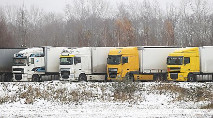 Правительство России установило пошлины в 35% на товары из недружественных стран