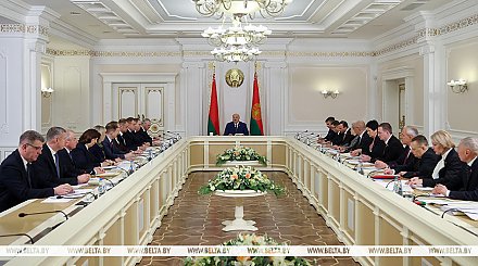Александр Лукашенко на заседании Президиума ВНС озвучил повестку предстоящего собрания