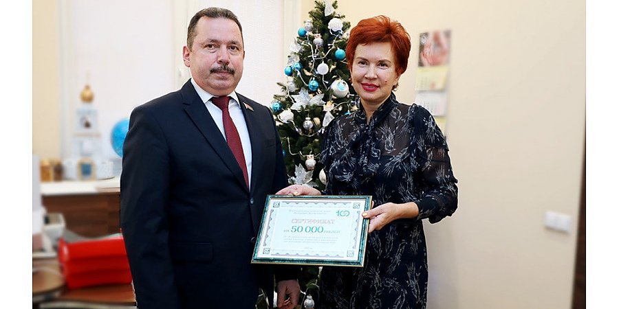 В канун Нового года Беларусбанк дарит подарки в рамках благотворительного проекта "Вектор доброты"