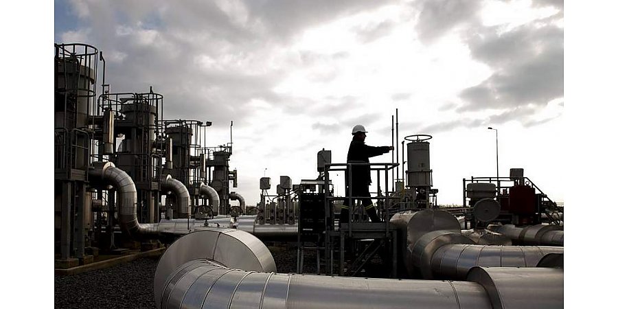 "Газпром" не забронировал доптранзит газа через Украину и Польшу в декабре