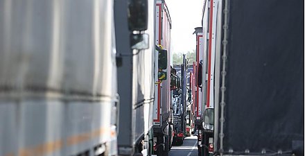 ГПК: очереди фур фиксируются перед тремя литовскими пунктами пропуска