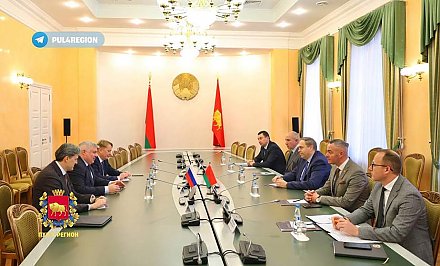 В Гродно прошла встреча Владимира Караника с Генеральным консулом Российской Федерации в Гродно Феодосием Владышевским