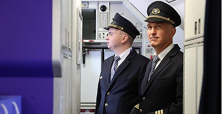 Александр Лукашенко: в этом году впервые в истории независимой Беларуси состоится выпуск пилотов гражданской авиации