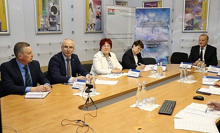 Научный совет по коронавирусу сформируют при Международной ассоциации академий наук