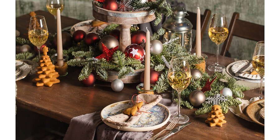 Нутрициологи назвали пять грубых ошибок новогоднего застолья