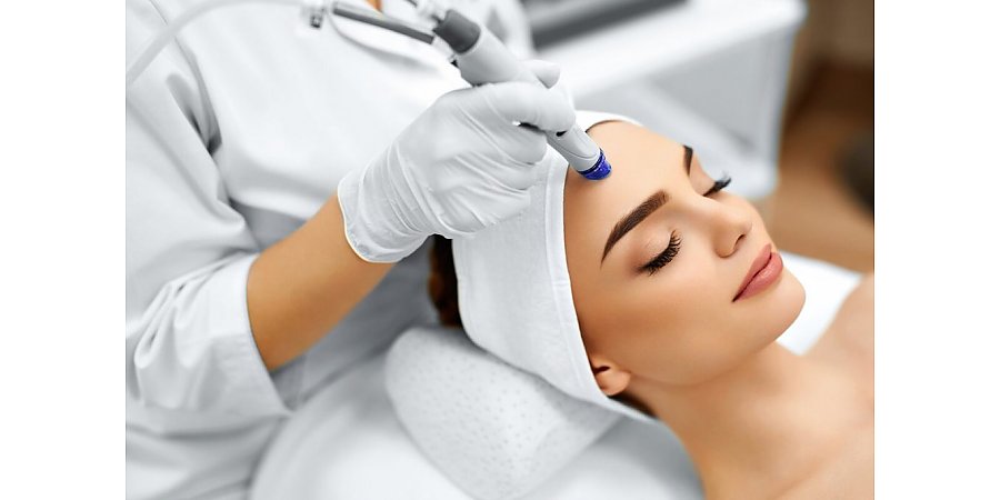 В Беларуси меняются требования к врачам-косметологам, фармацевтам, главврачам санаториев