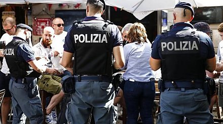 В Италии прошли протесты против ковид-сертификатов и обязательной вакцинации
