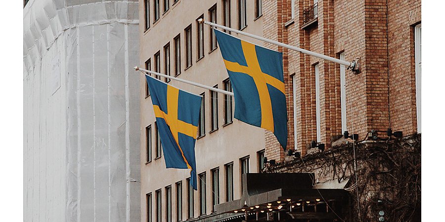 В Стокгольме у здания парламента прошла акция с сожжением Корана