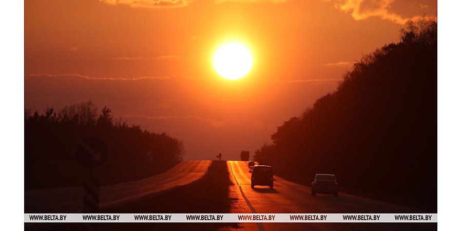 ГАИ напомнила правила вождения при ярком солнце