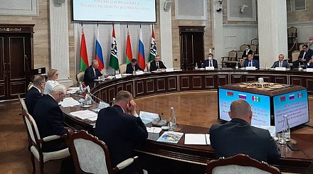Беларусь и Россия заинтересованы укреплять прямые контакты между учреждениями образования - Карпенко