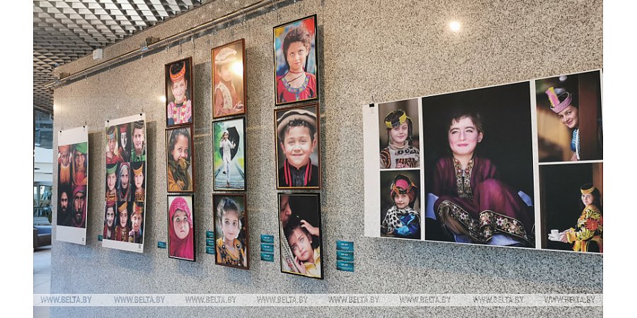 Увлекательное путешествие в мир пакистанской культуры предлагает выставка в Национальной библиотеке