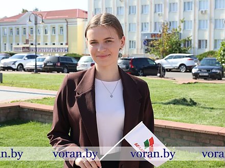 Светлана Паукова, учитель иностранных языков Вороновской средней школы им. Т.Я. Литовчика: «Только вместе, плечом к плечу мы можем уверенно идти вперед»