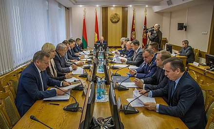 Вопросы укрепления общественной безопасности обсудили на заседании облисполкома