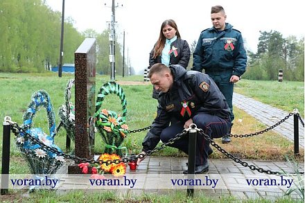 Молодежь Вороновщины присоединилась к эстафете памяти «Беларусь помнит. Помним каждого»
