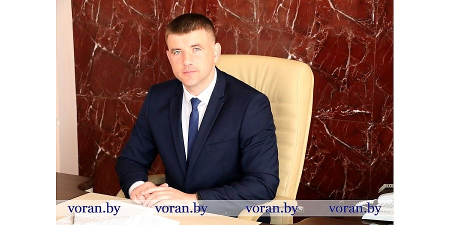 Субботнюю прямую линию с жителями Вороновского района провел председатель райисполкома Дмитрий Захарчук