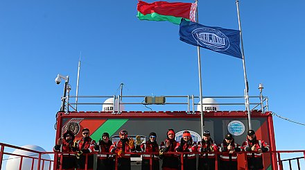 Белорусские полярники приступили к реализации научных программ в Антарктиде