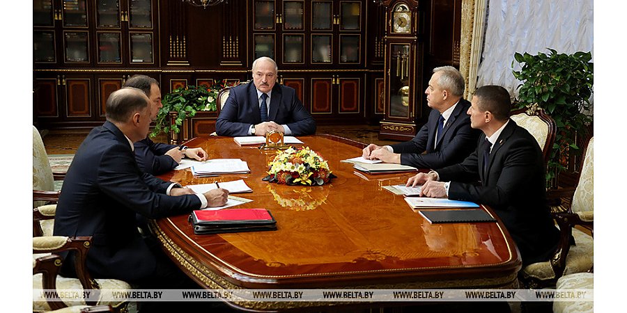 Александр Лукашенко поставил задачу обеспечить безопасность в случае кибератак, но не создавать для этого новые центры