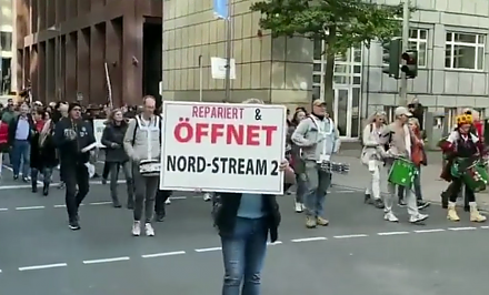 А что дальше? К массовым демонстрациям в Германии присоединились фермеры