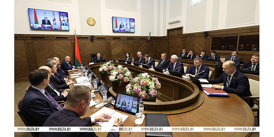 Роман Головченко: неплохие темпы роста в январе набраны в промышленности и сельском хозяйстве