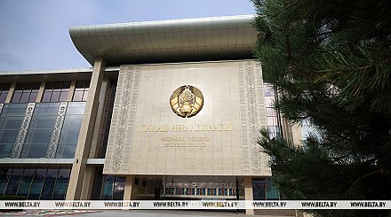 Александр Лукашенко заслушал доклад министра обороны Виктора Хренина