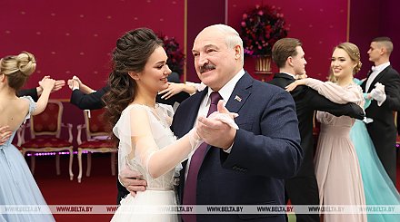 Александр Лукашенко адресовал молодежи важный месседж: "За вами Беларусь, это ваш щит"