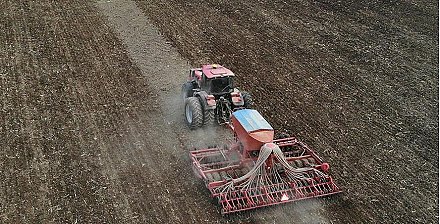 Состояние техники и складов, технология сева. КГК Гродненской области следит за посевной кампанией