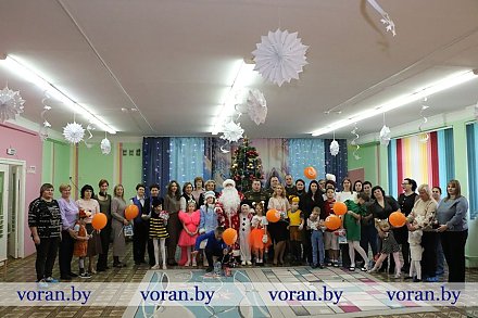 Время чудес и заботы. В Вороновском ЦКРОиР побывал Дед Мороз