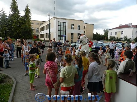 В Вороново прошла дегустация лидского мороженного