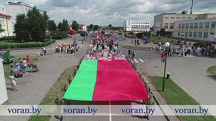 Святочнае шэсце ў Дзень Незалежнасці ў Воранаве (ВІДЭА)