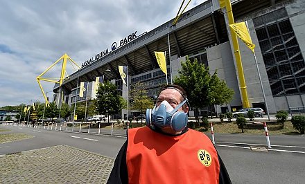 Германия первой в Европе возобновила футбольный чемпионат. Без зрителей и c соблюдением множества ограничений