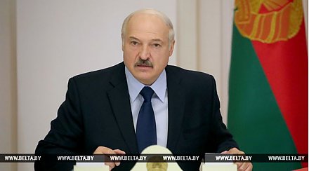От "разноса" правительству до выборов и международной политики - Лукашенко ответил на критику в СМИ и интернете