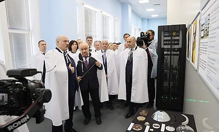 Тема недели: Александр Лукашенко посетил холдинг "Планар"