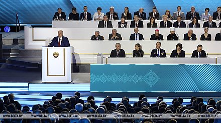 Лукашенко: форум показал высокий запрос общества на сохранение системы ценностей и приоритетов