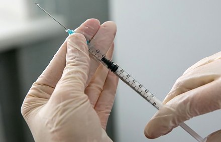 Не требовать доказательств вакцинации от COVID-19 при поездках рекомендовали в ВОЗ