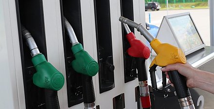 Автомобильное топливо в Беларуси подорожает на копейку с 20 апреля