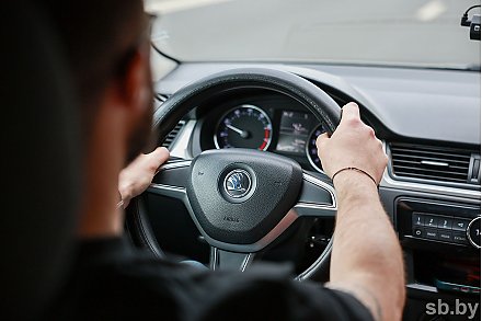 В Беларуси меняются правила электронной очереди на границе