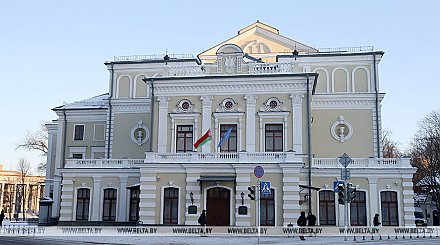 Лукашенко посещает Купаловский театр