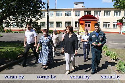 Классная работа. В Вороновском районе проверяют готовность учреждений образовании к новому учебному году