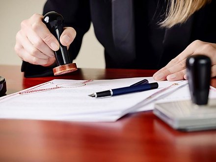 Консультирует нотариус: как правильно составить завещание на дом?